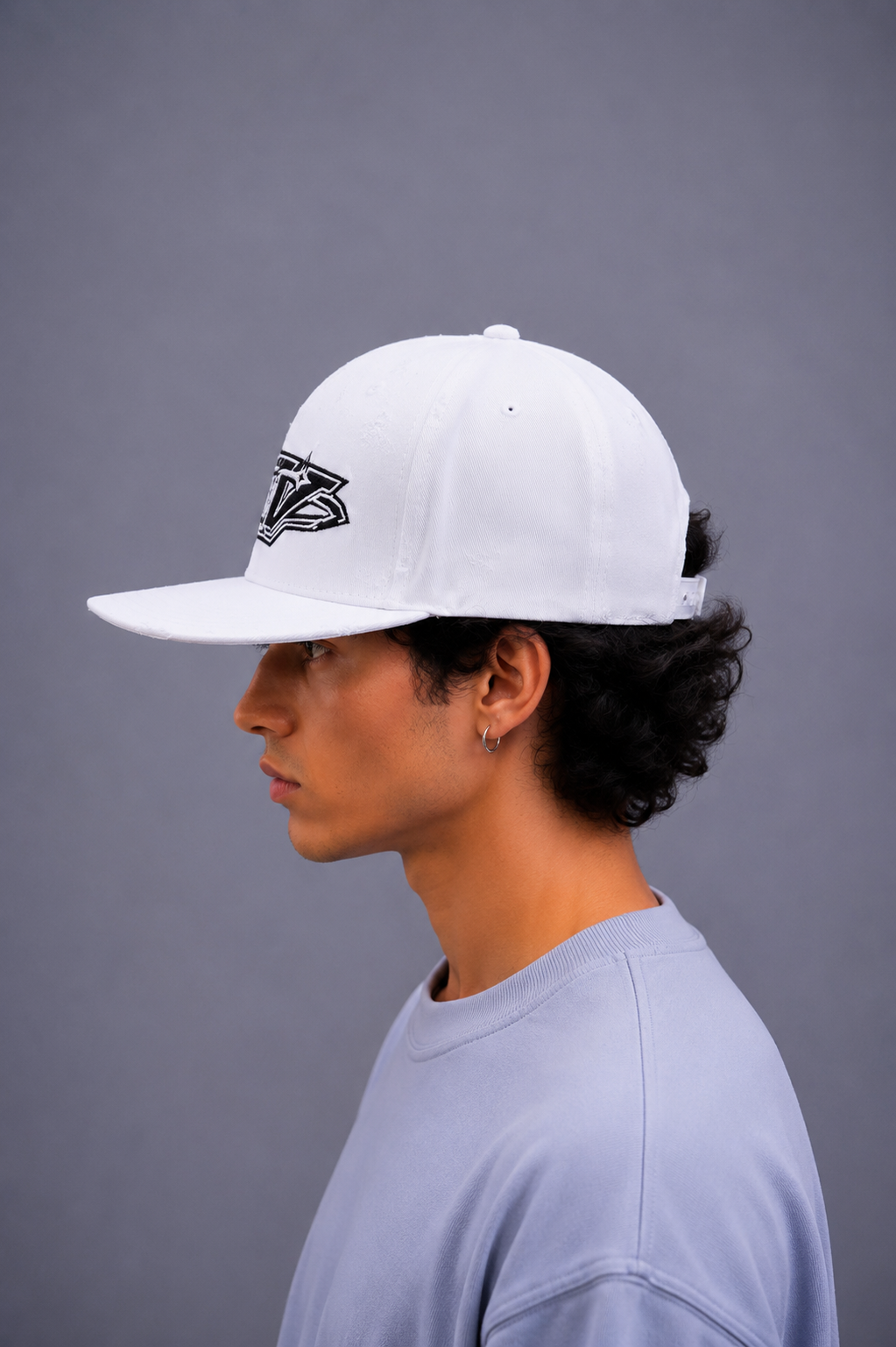 Yin Distorted Cap